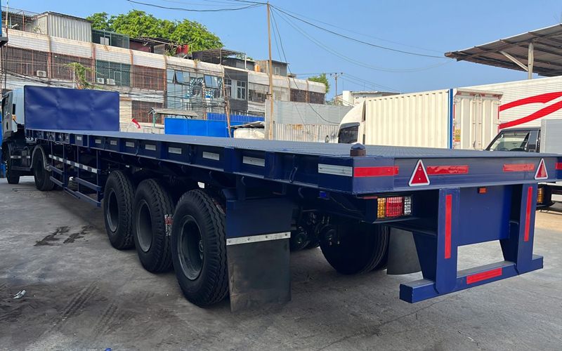 Harga Truk Hino 500 Trailer Flatdeck dan Spesifikasinya